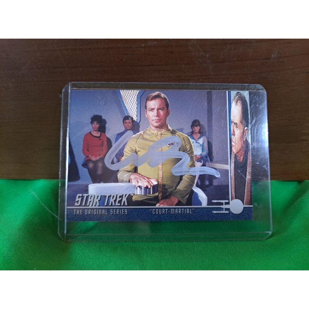 William Shatner signed Skybox 1997 #44 Card / Court Martial/ No COA‎